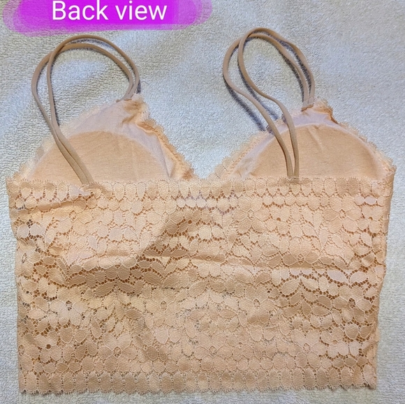 BNWT size medium crop top/bra, nude colour, super cute - Picture 12 of 14